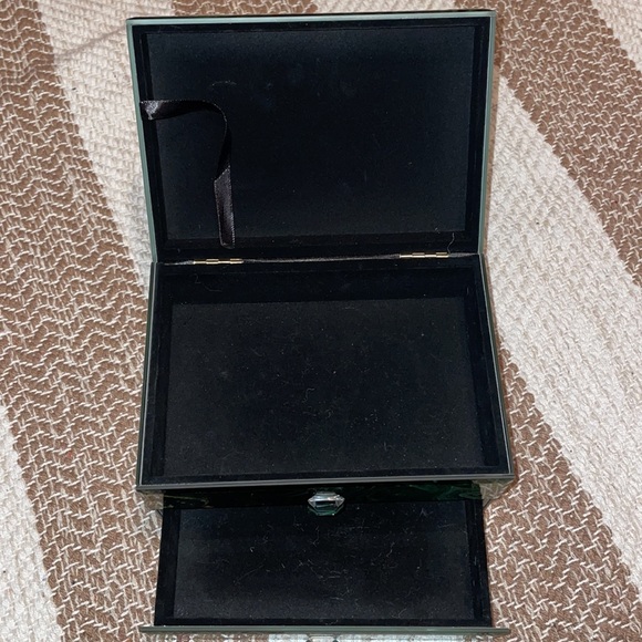 Jewelry Box - Picture 6 of 10